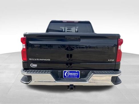 Used 2022 Chevrolet Silverado 1500 LTZ w/ LTZ Convenience Package II AWD/4WD image 5