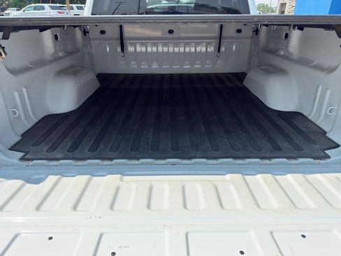 Used 2018 GMC Sierra 1500 SLT AWD/4WD image 9