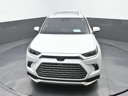Used 2024 Toyota Grand Highlander AWD Hybrid image 32