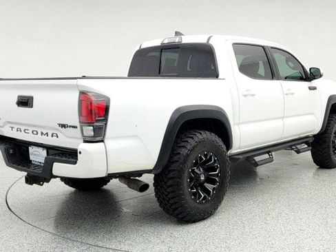 Used 2019 Toyota Tacoma TRD Pro image 5