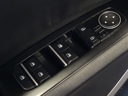 Used 2020 Kia Soul LX FWD image 27