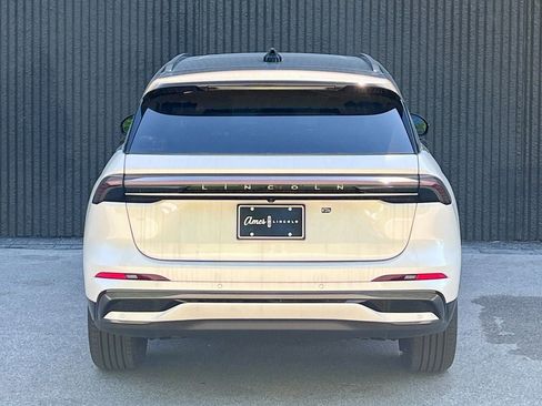 New 2026 Lincoln Nautilus Reserve w/ Jet Appearance Package AWD/4WD image 3
