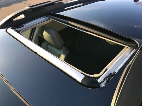 Certified 2025 Subaru Outback Limited image 9