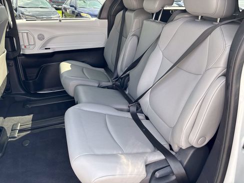 Certified 2026 Toyota Sienna XLE FWD image 47