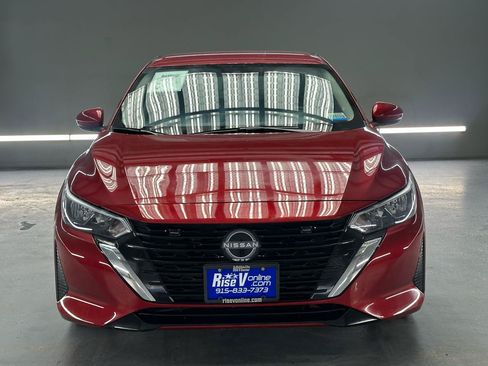 Used 2025 Nissan Sentra SV w/ Trunk Package FWD image 2