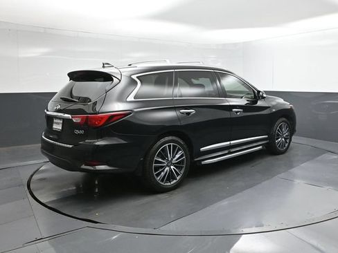 Used 2017 INFINITI QX60 FWD w/ Deluxe Technology Package image 8