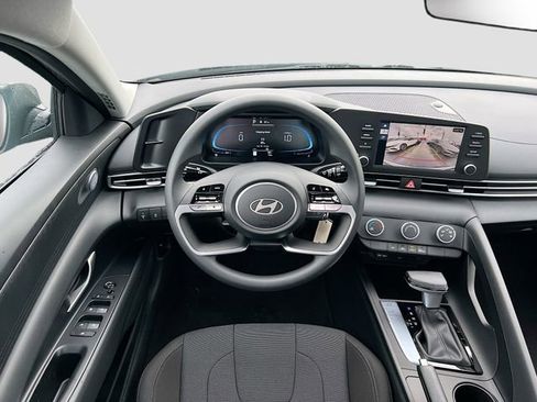 New 2026 Hyundai Elantra SE FWD image 20