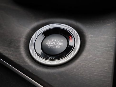 New 2025 Jeep Grand Cherokee Limited image 33