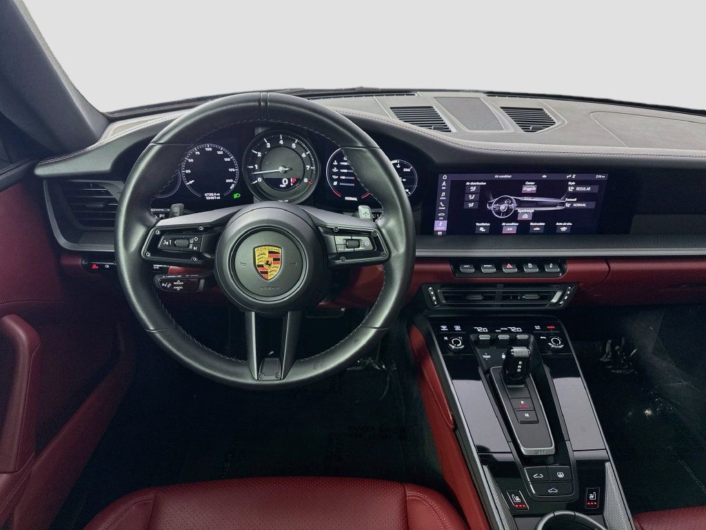 Used 2021 Porsche 911 Carrera S RWD image 27
