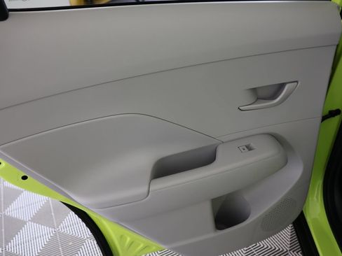 Used 2024 Hyundai Kona SEL AWD/4WD image 24