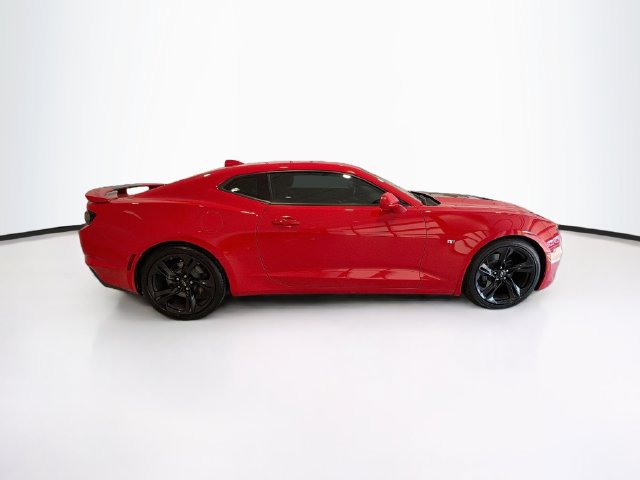 Used 2021 Chevrolet Camaro SS RWD image 8