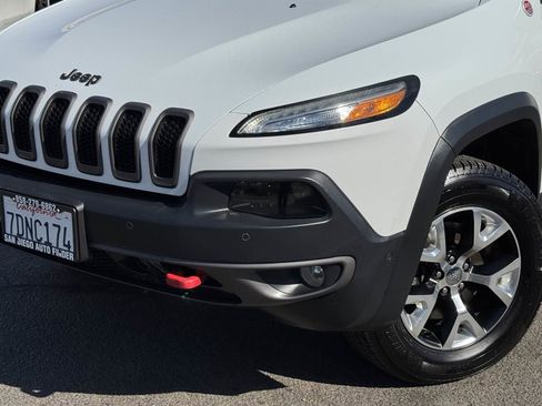 Used 2014 Jeep Cherokee Trailhawk w/ Technology Group image 3