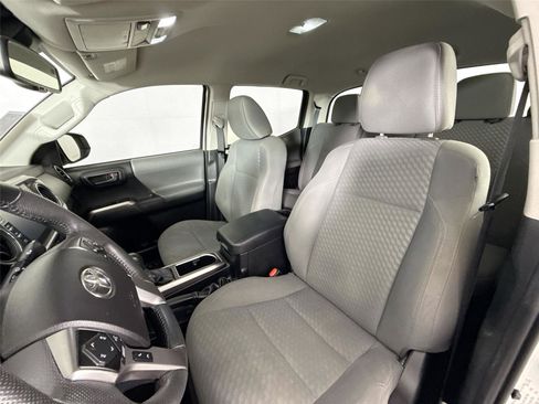 Used 2021 Toyota Tacoma SR5 image 3