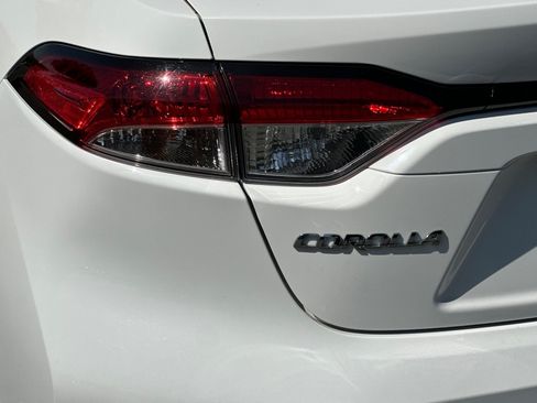 Used 2024 Toyota Corolla LE FWD image 26
