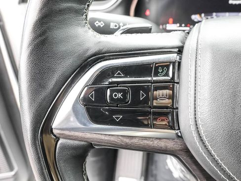 Used 2023 Jeep Grand Cherokee Overland w/ Adv Protech Group III image 24