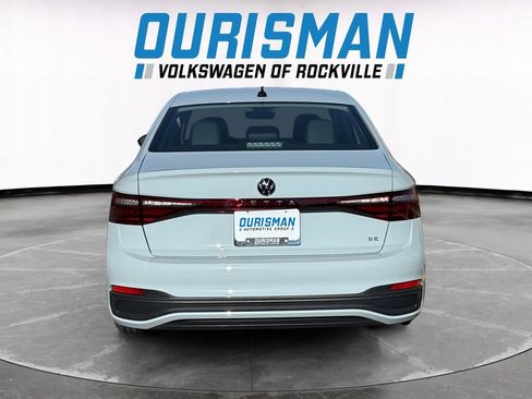 New 2026 Volkswagen Jetta SE image 5