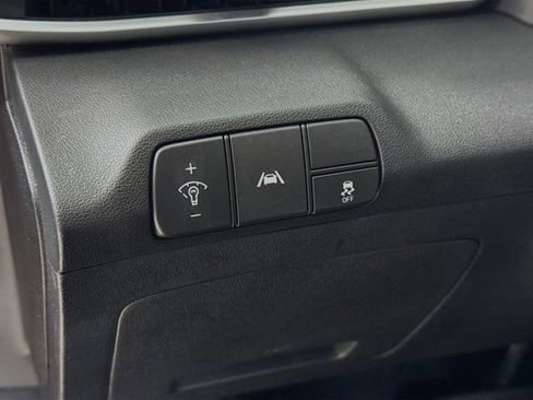 Used 2021 Hyundai Elantra SEL w/ Cargo Package image 10