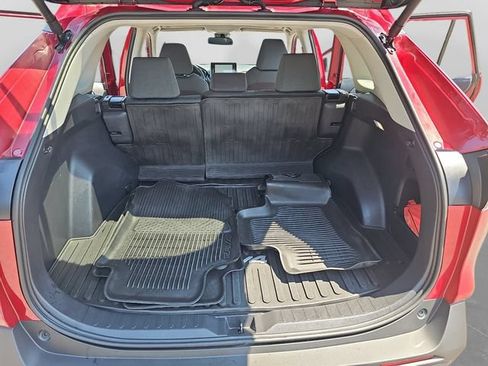 Used 2024 Toyota RAV4 XLE w/ Convenience Package FWD image 29