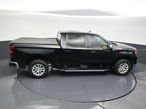 Used 2023 Chevrolet Silverado 1500 LT w/ Z71 Off-Road Package image 20