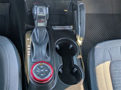 Used 2023 Ford Bronco Outer Banks image 27