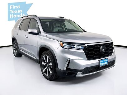 Certified 2025 Honda Pilot Touring