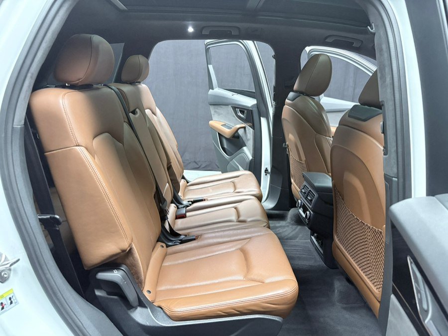 Used 2019 Audi Q7 3.0T Prestige w/ Prestige Package AWD/4WD image 28