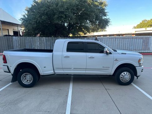 Used 2019 RAM 3500 Limited image 8