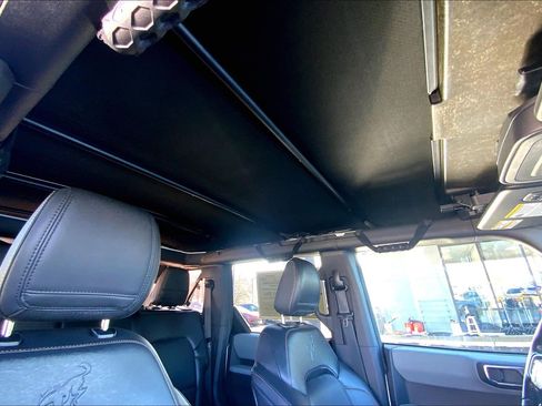 Used 2022 Ford Bronco Badlands image 24