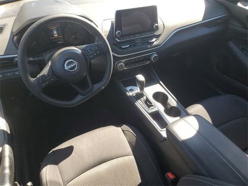 Certified 2025 Nissan Altima 2.5 S image 10