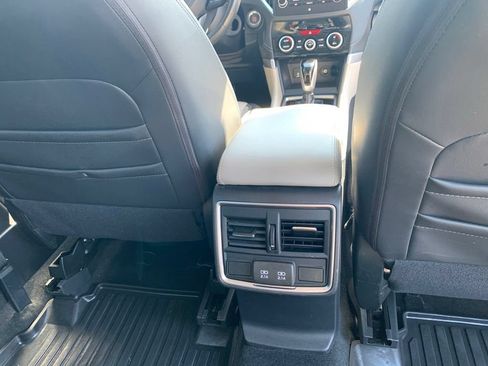 Used 2022 Subaru Forester Limited AWD/4WD image 26