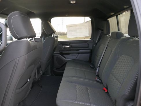 New 2026 RAM 1500 Express AWD/4WD image 12