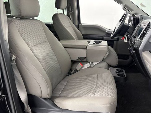 Used 2018 Ford F150 XLT w/ Equipment Group 302A Luxury AWD/4WD image 30