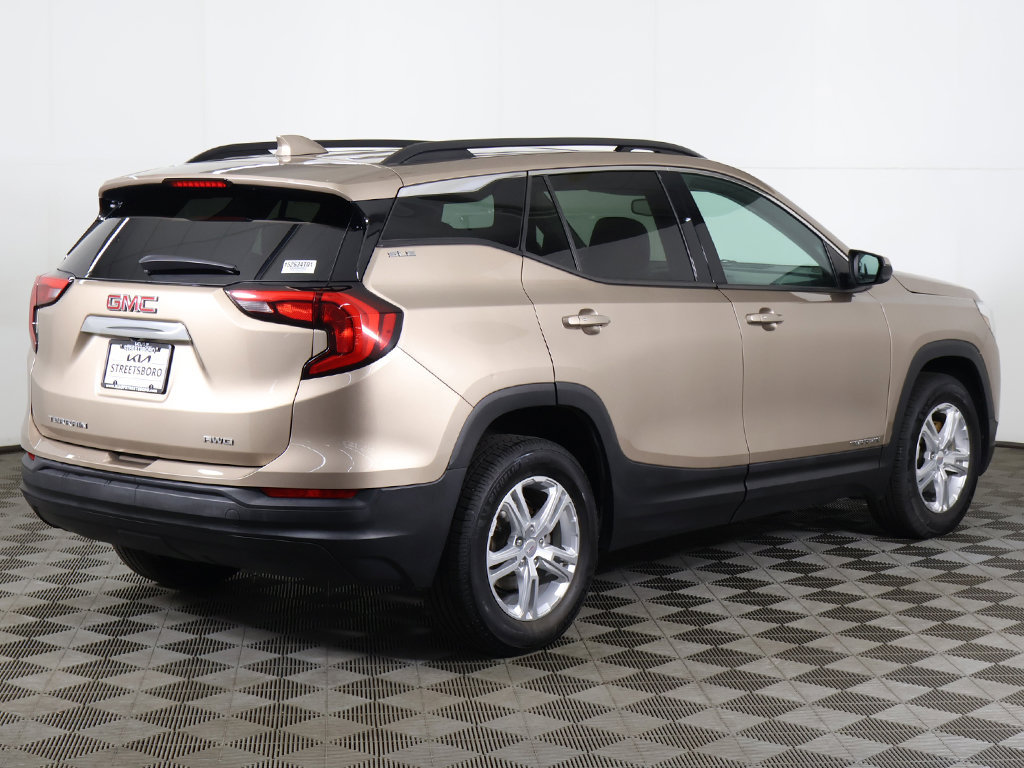 Used 2018 GMC Terrain SLE w/ Driver Convenience Package AWD/4WD image 9
