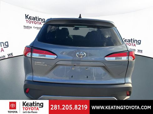 Used 2022 Toyota Corolla Cross L image 6