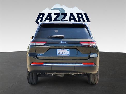 Used 2023 Jeep Grand Cherokee 4xe image 6