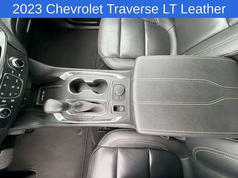 Used 2023 Chevrolet Traverse LT AWD/4WD image 27