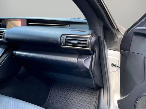 Used 2017 Lexus RC 300 F Sport image 20