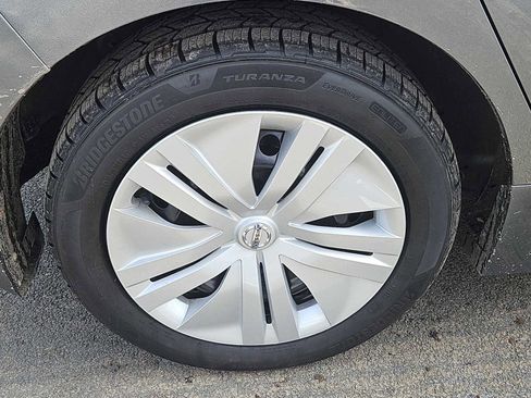 Used 2022 Nissan Leaf S image 9