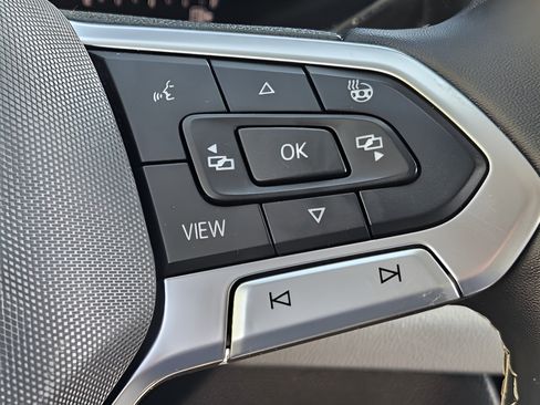 Certified 2022 Volkswagen Taos S w/ IQ Drive S Package FWD image 21