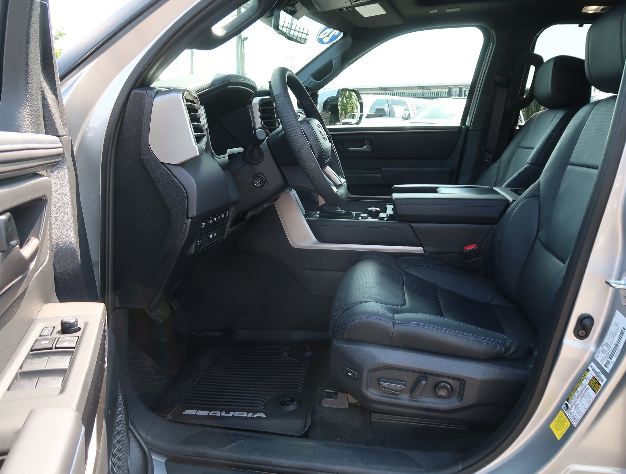 Used 2026 Toyota Sequoia Platinum AWD/4WD image 16