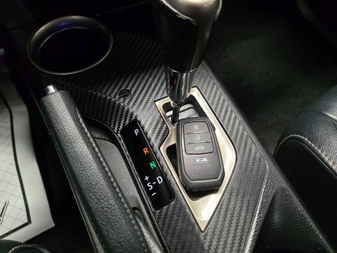 Used 2013 Toyota RAV4 Limited image 25