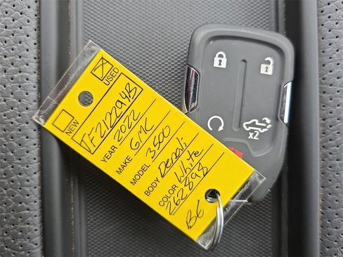 Used 2022 GMC Sierra 3500 Denali image 15