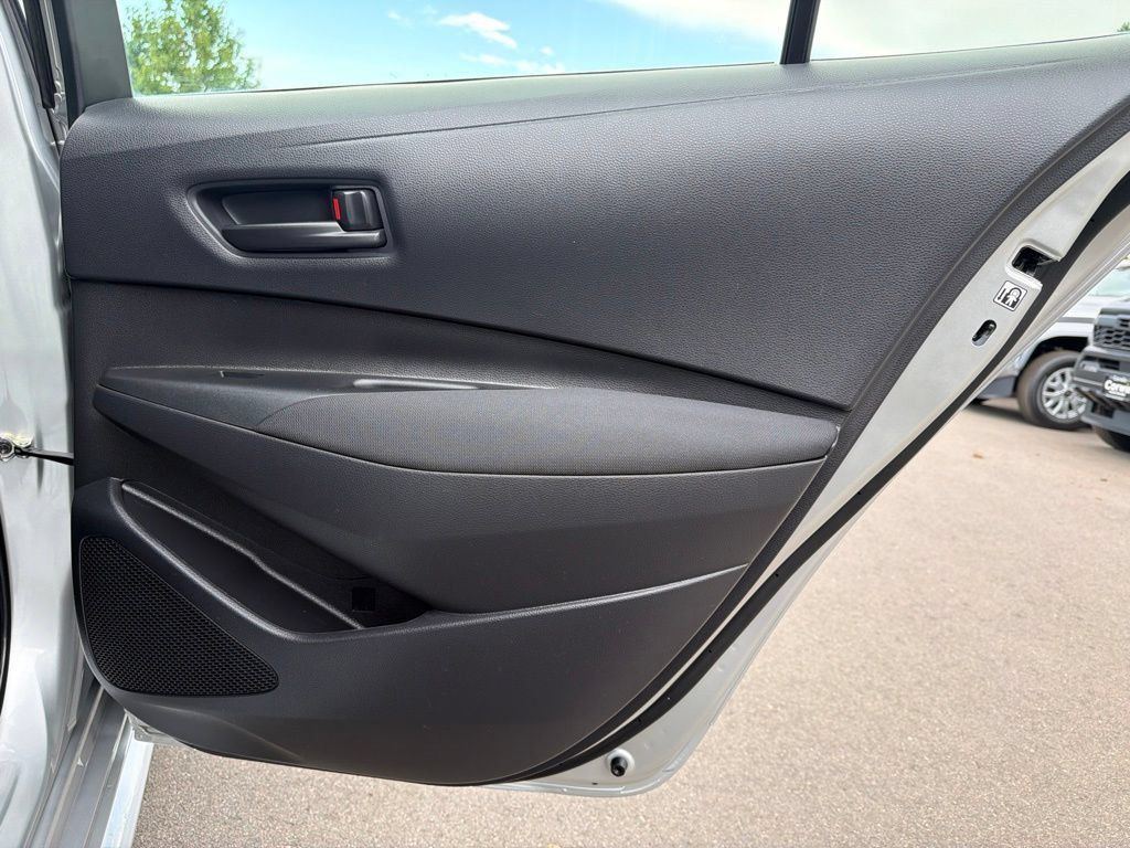Used 2023 Toyota Corolla LE w/ LE Premium Package FWD image 13