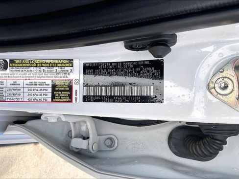 Used 2020 Toyota Camry XSE image 35