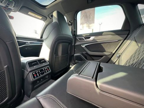 Used 2022 Audi S6 Premium Plus image 18