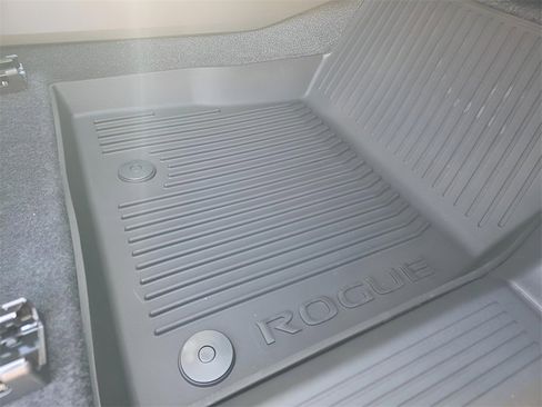 New 2026 Nissan Rogue S image 12