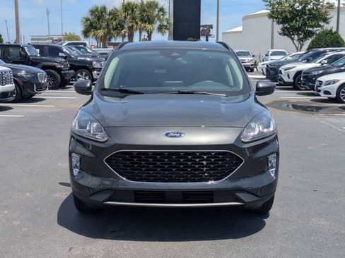Used 2020 Ford Escape SEL FWD image 2
