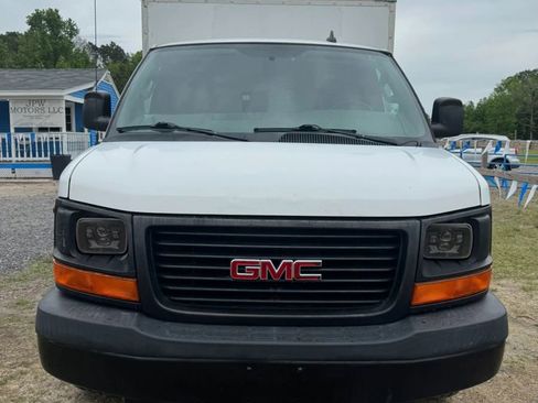 Used 2016 GMC Savana 3500 RWD image 3