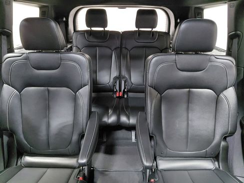 Used 2024 Jeep Grand Cherokee L Limited w/ Luxury Tech Group II image 10