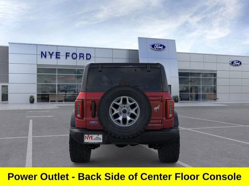 New 2025 Ford Bronco Badlands image 6